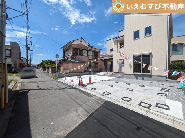Livele Garden.S　行田天満の前面道路含む現地写真|充分な広さの前面道路
間口が広くお車の出し入れも問題なく行えるスペースが確保されています♪