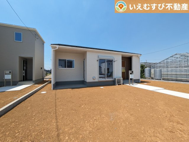 Livele Garden.S　鴻巣屈巣第3の外観