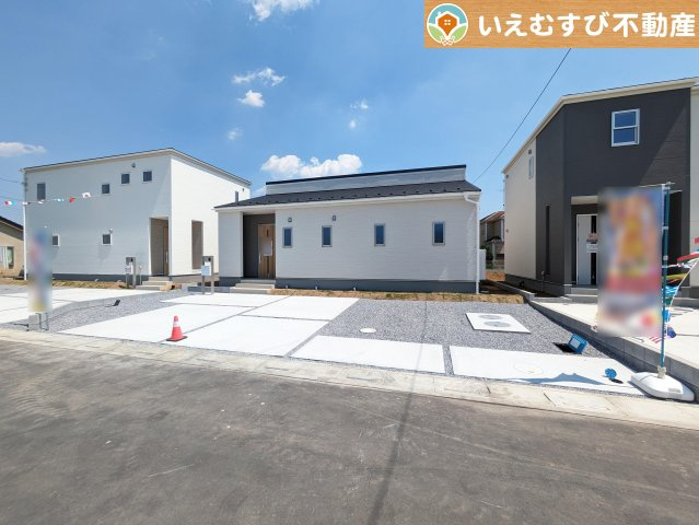 Livele Garden.S　鴻巣屈巣第3の駐車場