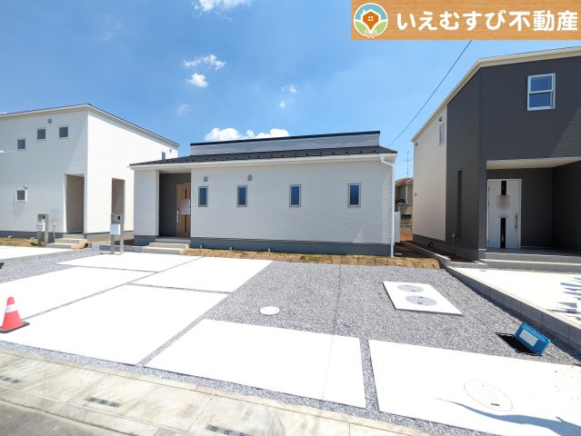 Livele Garden.S　鴻巣屈巣第3の外観