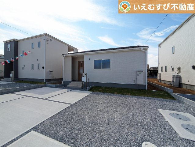 Livele Garden.S　鴻巣屈巣第3の外観