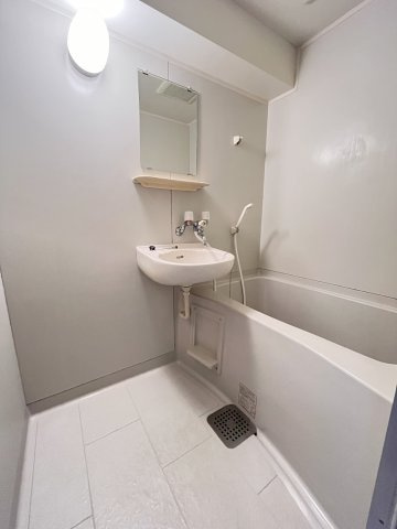 大阪市城東区今福東１丁目の賃貸マンションの浴室