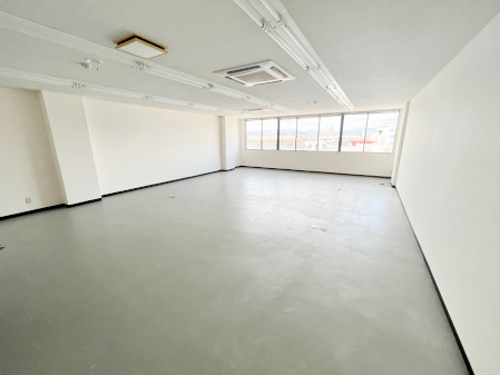 浜北中央ビルの内装