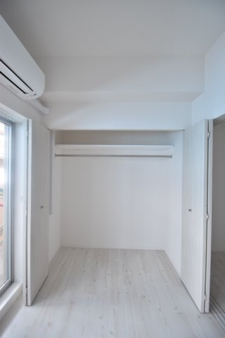 大阪市城東区蒲生２丁目の賃貸マンションの収納