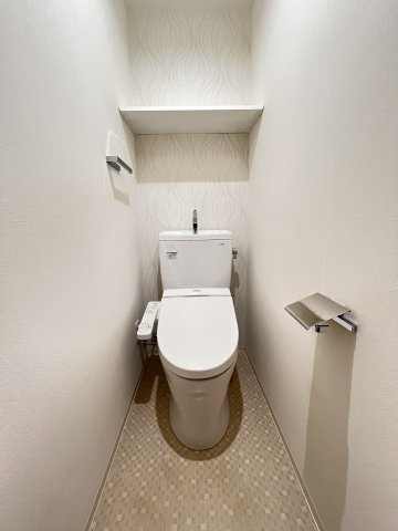 大阪市城東区蒲生２丁目の賃貸マンションのトイレ