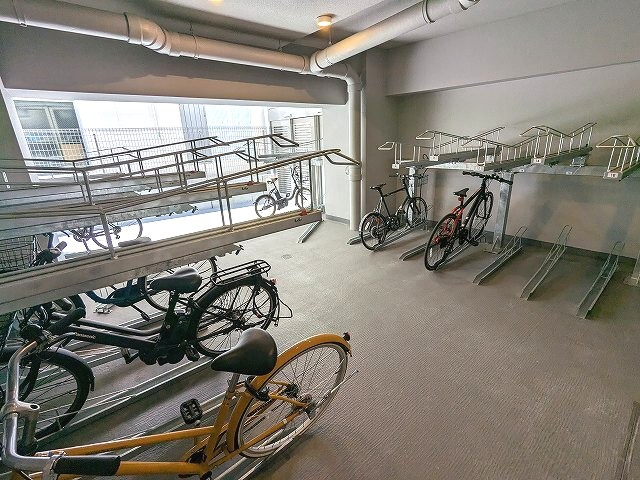 グランカーサ蔵前Ⅱの設備|屋内屋根付き自転車置場