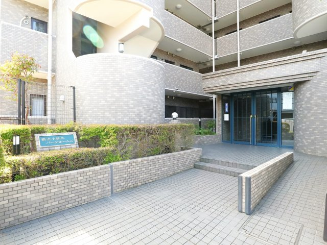 横浜小机北パークホームズ　(横浜市都筑区池辺町）♪のエントランス|エントランスです