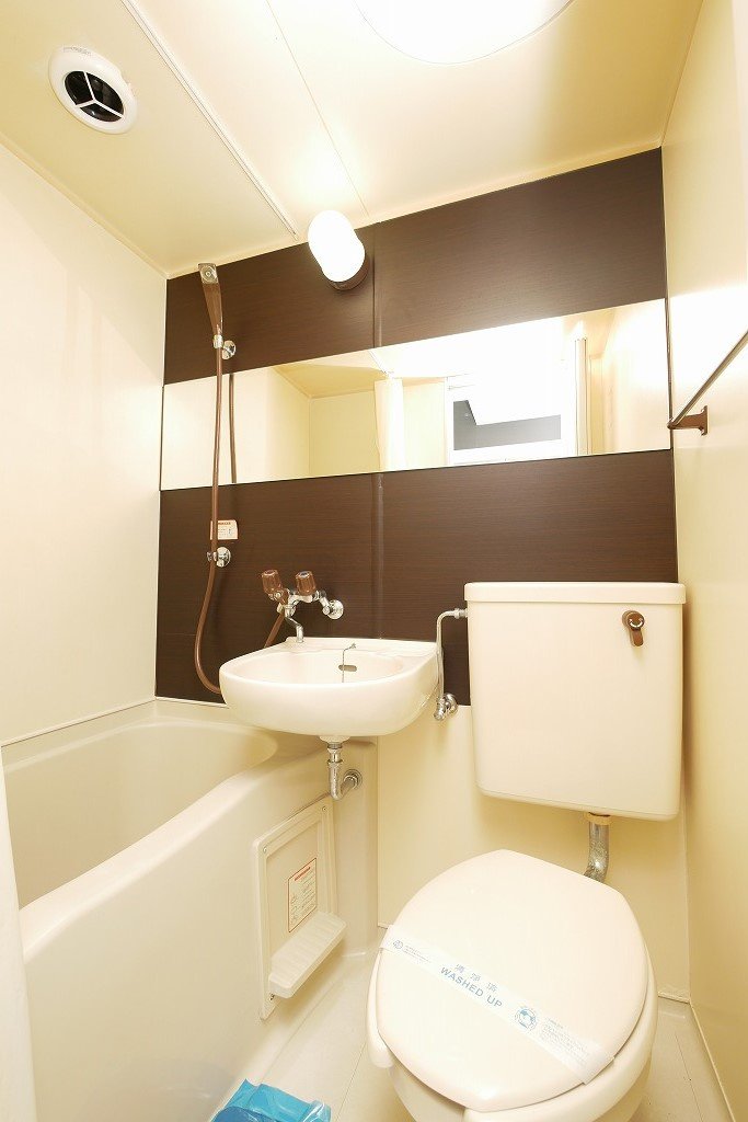 パレス戸坂桜東町の浴室|パレス戸坂桜東町　105号