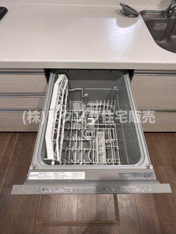 長栄寺町　一戸建ての設備|食器洗い乾燥機付き
■物件内覧・資金計画相談・住宅ローン相談、リフォーム相談、お問合せ受付中■
※当日・翌日のご内覧、ご相談はお電話でのお問合せがスムーズです！