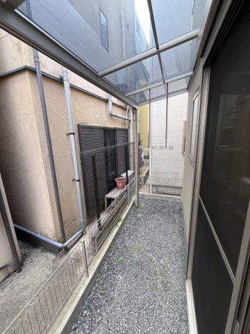 長栄寺町　一戸建ての庭|裏庭　テラス付き
■物件内覧・資金計画相談・住宅ローン相談、リフォーム相談、お問合せ受付中■
※当日・翌日のご内覧、ご相談はお電話でのお問合せがスムーズです！