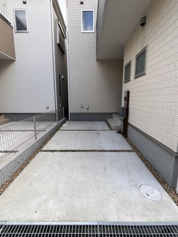 長栄寺町　一戸建ての駐車場|駐車スペース
■物件内覧・資金計画相談・住宅ローン相談、リフォーム相談、お問合せ受付中■
※当日・翌日のご内覧、ご相談はお電話でのお問合せがスムーズです！