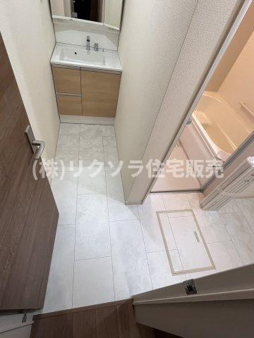 長栄寺町　一戸建ての脱衣所|洗面所
■物件内覧・資金計画相談・住宅ローン相談、リフォーム相談、お問合せ受付中■
※当日・翌日のご内覧、ご相談はお電話でのお問合せがスムーズです！