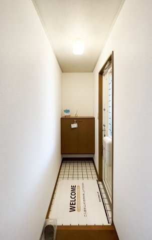 徳島市南田宮２丁目のアパートの玄関