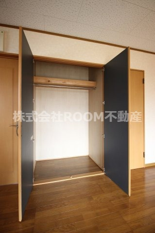 ロイヤル早鈴の収納|便利な収納スペースです