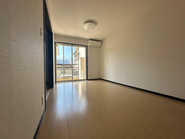 サンハイムの洋室