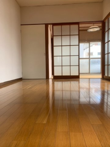 高倉アパートの洋室