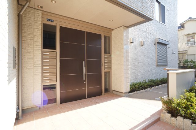 グランメールKのエントランス