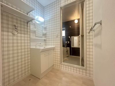 【独立洗面台】 | メゾン・ラフィーネ