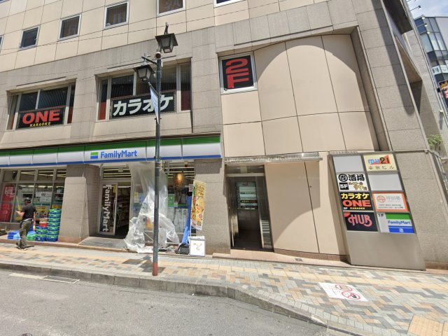 安田ビルのエントランス