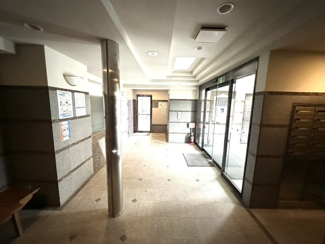 ライオンズマンション東仙台のエントランス