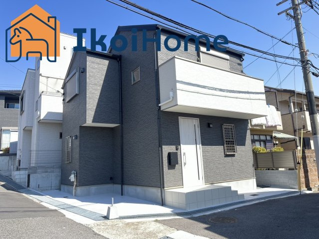 明石市朝霧台　新築戸建の前面道路含む現地写真|●資料・カタログのご請求無料●現地見学可能●スーパーやコンビニ、飲食店、病院など徒歩圏内のものもあり、生活圏内に商業施設が多いので生活に便利です。