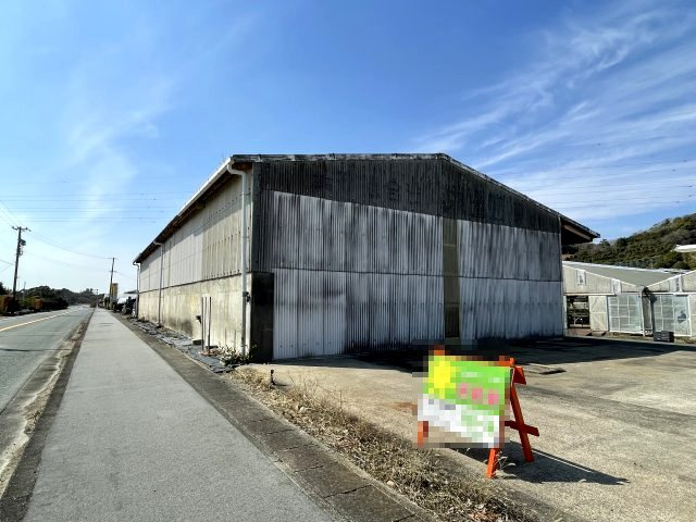 深萩町堆肥舎の外観