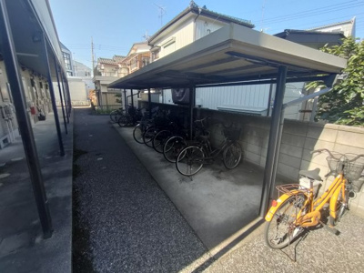 【その他共用部分】 | グレイスコート | 駐輪場です