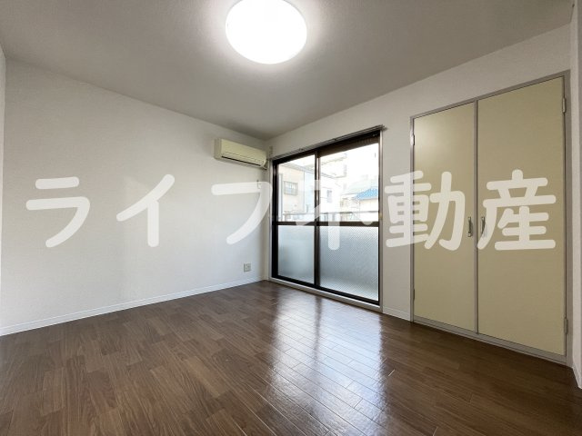 エスタイル小阪の居間・リビング|使いやすい居間です