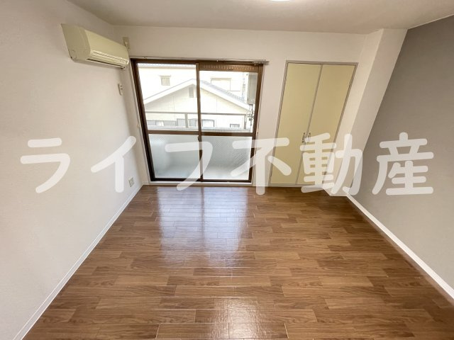 エスタイル小阪の居間・リビング|居間です