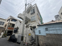 儀間アパートの画像