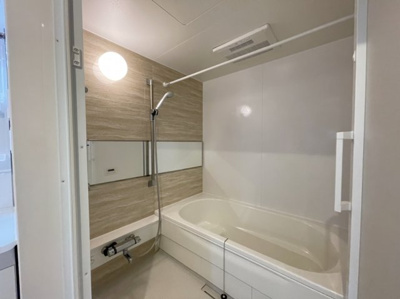 【浴室】 | サンモリッツ | ※同物件写真