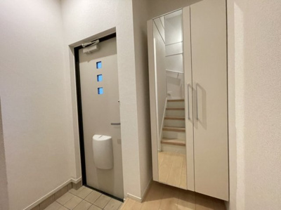 【玄関】 | サンモリッツ | ※同物件写真