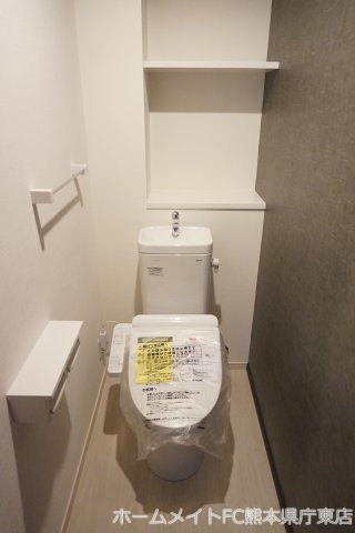 熊本市中央区水前寺６丁目の賃貸マンションのトイレ
