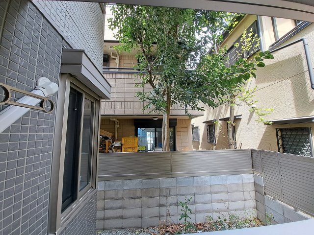 フェリオ鳴尾のエントランス