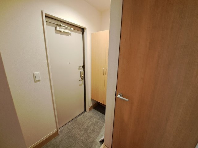 フェリオ鳴尾の玄関