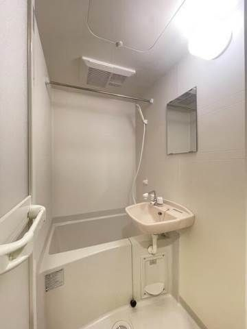 バーミープレイス国立の浴室