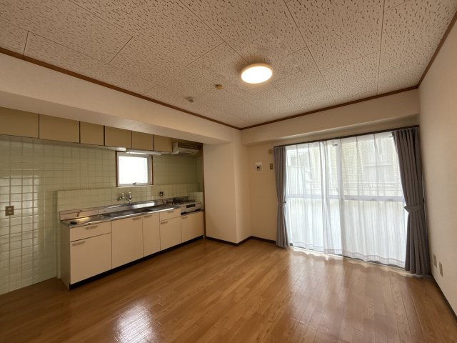 あづみマンションの居間・リビング