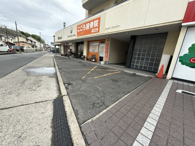 あづみマンションの駐車場