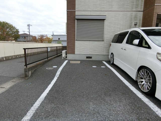 エクセルAの駐車場