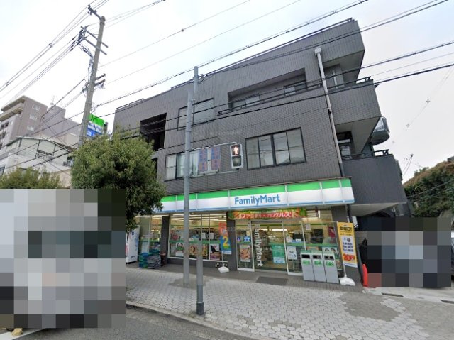 大阪市阿倍野区丸山通2丁目　土地の周辺|コンビニエンスストア：ファミリーマート阿倍野王子町店　徒歩7分（約560ｍ）
