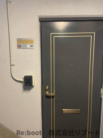 ローズマンション南行徳の玄関