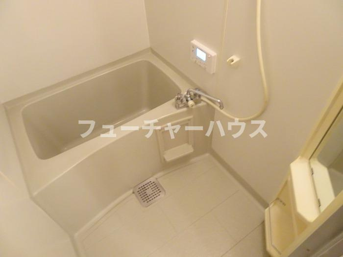 ＲＯＹＡＬ　ＧＡＲＤＥＮ　ＣＡＳＡＨＡＲＡの浴室