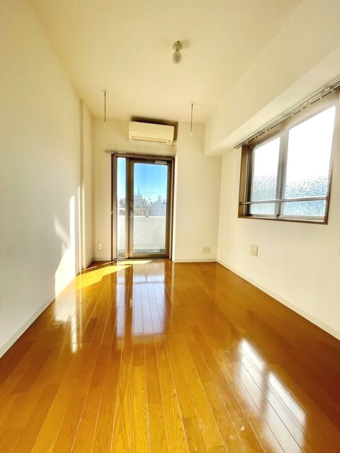 レジディア文京湯島Ⅱの洋室|※写真は同タイプの別室になります