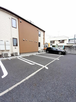 【駐車場】 | フロント・メゾンｍ | 駐車スペースもあります
