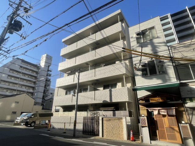 伸輝の外観