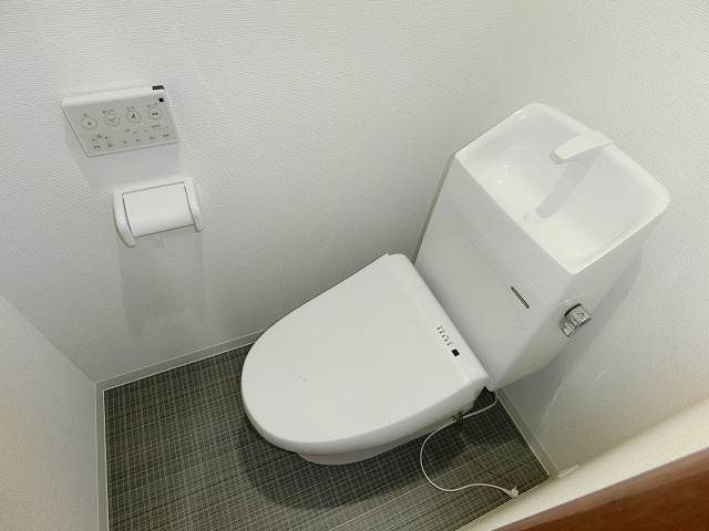 ドエル小松SOUTHのトイレ