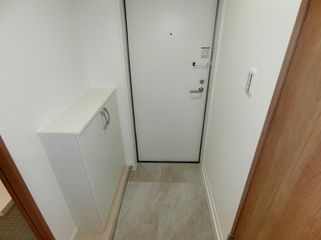 ドエル小松SOUTHの玄関