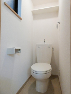 【トイレ】 | キャニオン オーク 竹下 | 別号室の写真になります。現況優先。