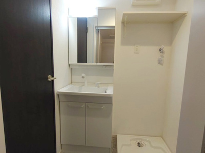 【洗面所】 | THE CUBE KASHII | 別号室の写真になります。現況優先。