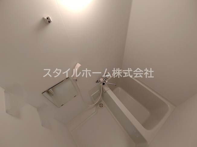 【浴室】 | カーサフォルトゥーナ | 別部屋写真です。